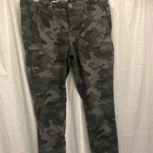 Seven 7 Gray Camo Pants